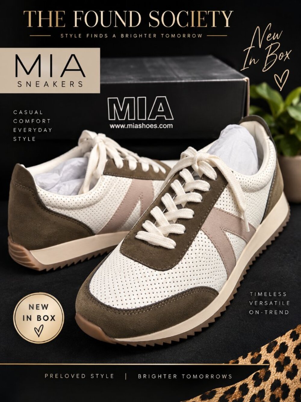 MIA Kable Sneakers Women 9 White Olive Retro Sneakers NIB